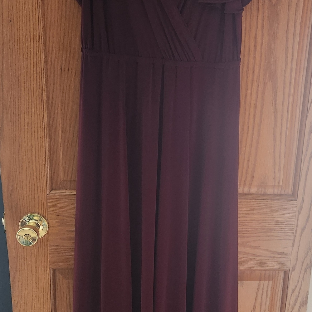 Chic Maroon Maxi Dress for Women